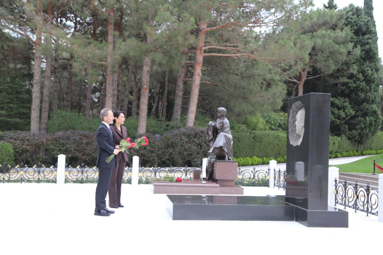 TİHEK Başkanı Fahrettin Altun, Azerbaycan’da görüşmeler yürüttü