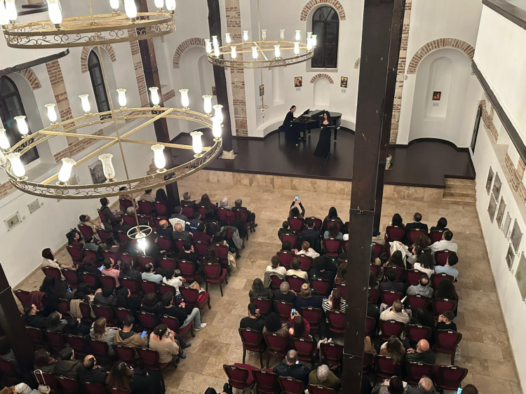 Opera Dinletisi Gölyazı’da Akşamı Büyüledi