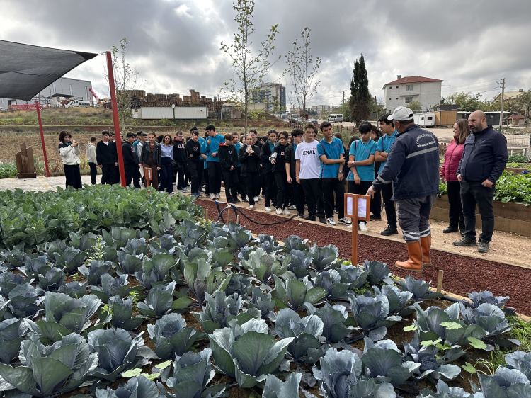Bahçem Çayırova Açılış Görenlerle Buluştu