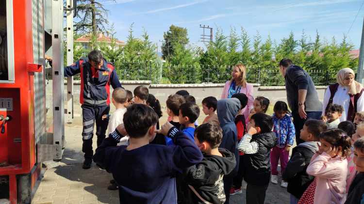 Pazaryeri Belediyesi'nde İtfaiyecilik Tanıtımı