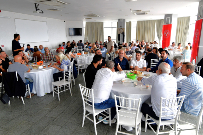 Alevi ve Yol Arkadaşları Kahvaltıda Buluştu