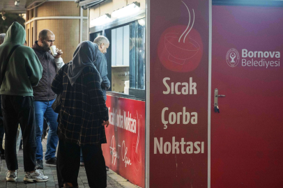 Bornova’da Sıcak Çorba İkramı Başladı