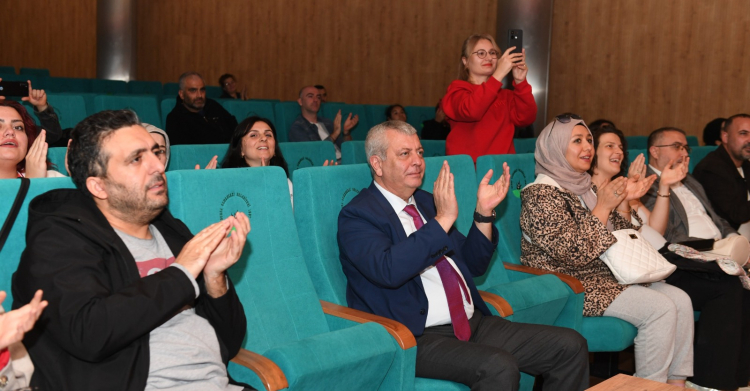 Bir Cumhuriyet Hikayesi