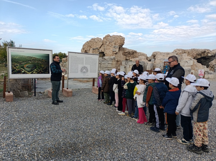 Bursada Minik Kaşifler İznik’te Tarih ve Kültürle Buluştu