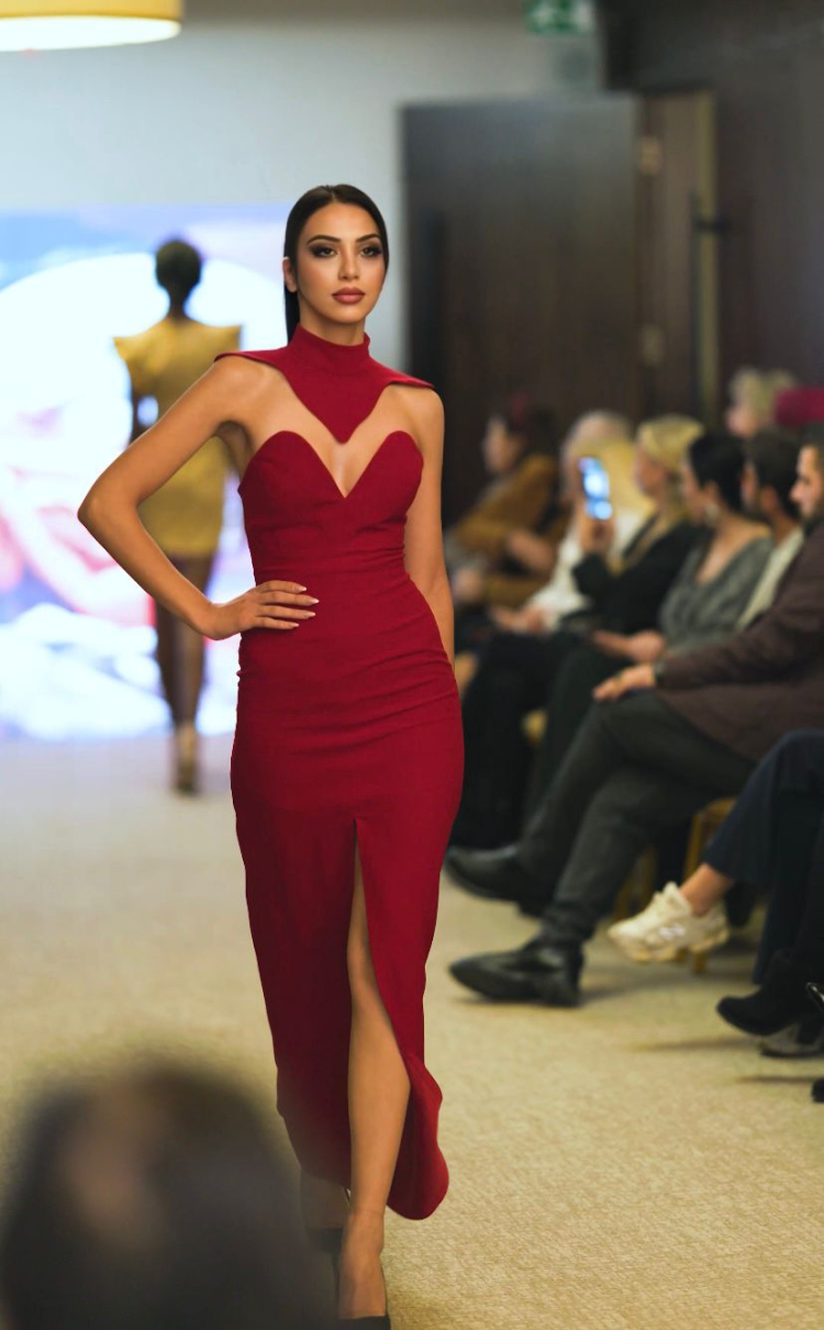 Successo Defilesi Bursa Fashion Week'te Büyüledi