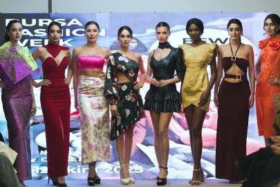 Successo Defilesi Bursa Fashion Week'te Büyüledi