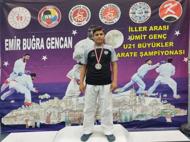 Çayırova Belediyesi Sporcuları Başarıya Koşuyor