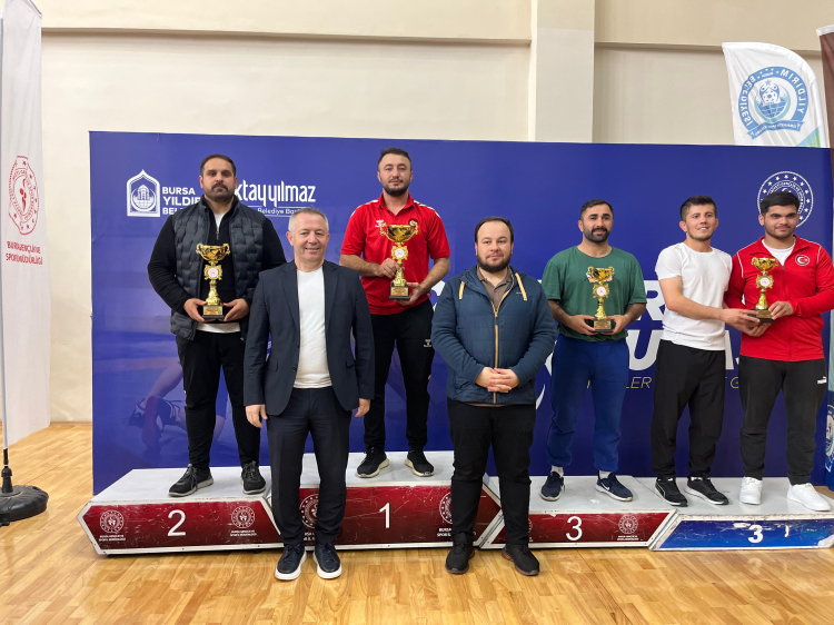 Cumhuriyet Coşkusu Bursa Yıldırım'da Sporla Taçlandı