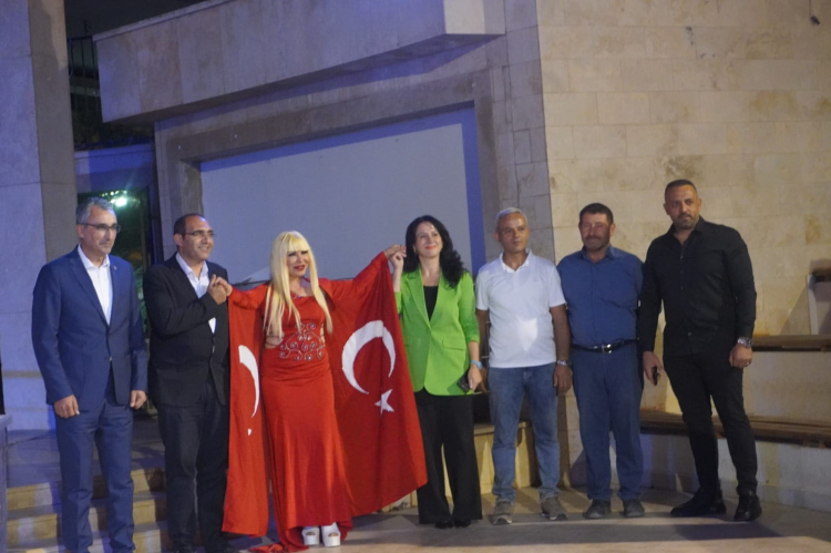İzmir’de Sokak Hayvanları İçin Dayanışma Gecesi