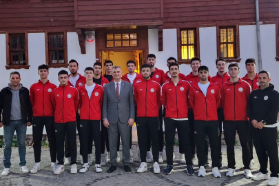 Gölcük Belediyespor’un Sezon Öncesi Moral Toplantısı