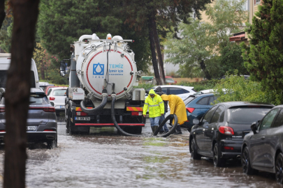 İzmir’de Şiddetli Sağanak Yağış ve Sahadaki Çalışmalar
