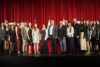 Manisa Büyükşehir Belediyesi Şehir Tiyatrosu Yeni Sezona Denge Temasıyla Başlıyor