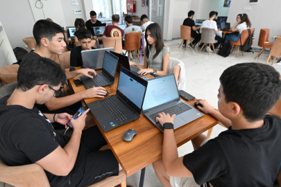 NASA Space Apps Challenge 2024: Mersin'de 48 saatlik hackathon