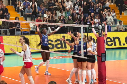 Nilüfer Belediyespor Aras’ı 3-2 Yendi