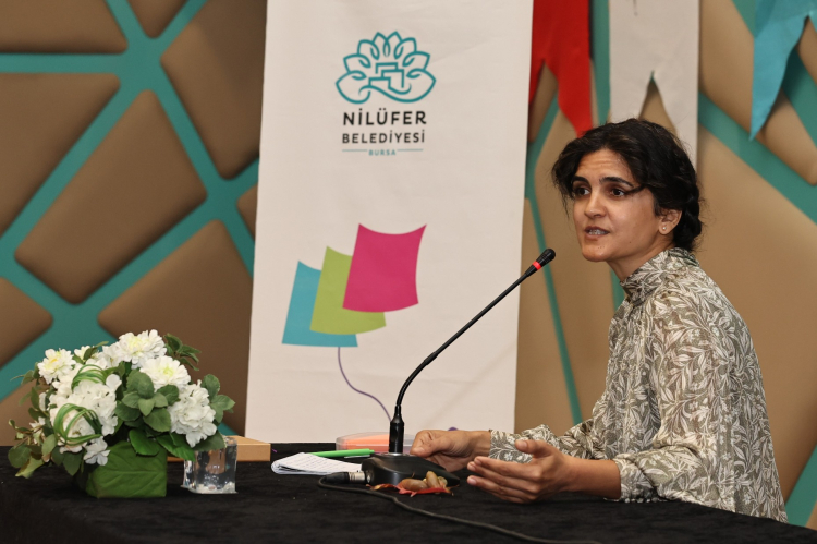 Nilüfer’de Kadın Hayata Yakın: Deniz Gezgin ile Söyleşi