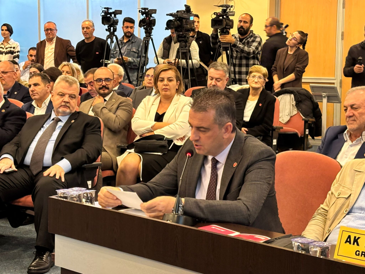 Osmangazi'de Su Kesintileri ve Çöp Sorunları
