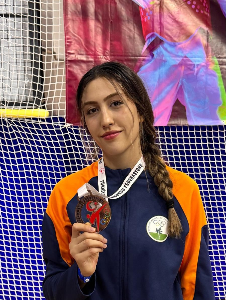 Osmangazi'li taekwondocu bronz madalya
