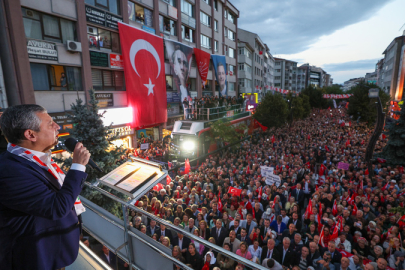 CHP Lideri Özgür Özel Bolu’da Halkla Buluştu