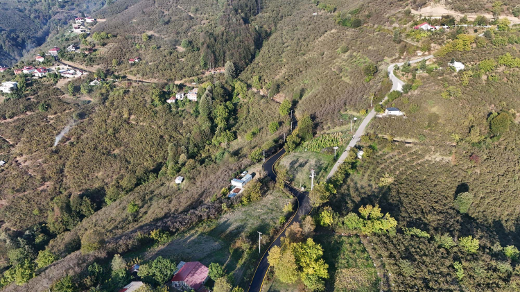 Akyazı'da 4,2 Km Yol Yenilendi