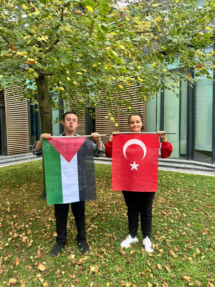 Engelsiz Hobi Atölyeleri ile Dayanışma ve Umut