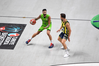 TOFAŞ Basketbol Takımıyla Nefes Kesen İç Saha Mücadelesi