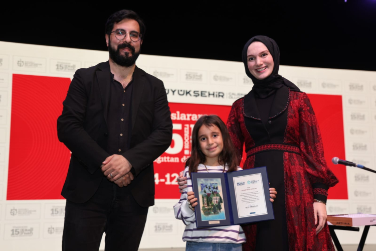 Kocaeli Kitap Fuarı’nda çocuklar için masal ve müzikli hikâye dinletisi