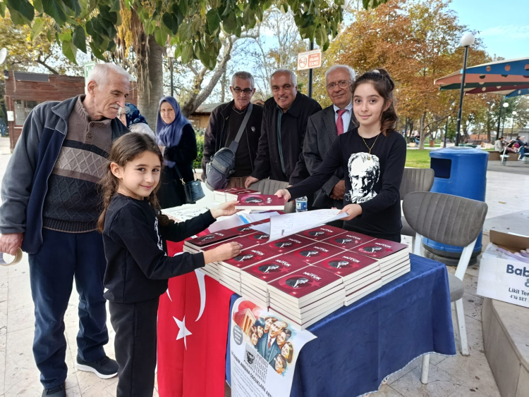 ADD Mudanya'dan Nutuk Hediye: Çocuklar Atatürk'ü Sevsin