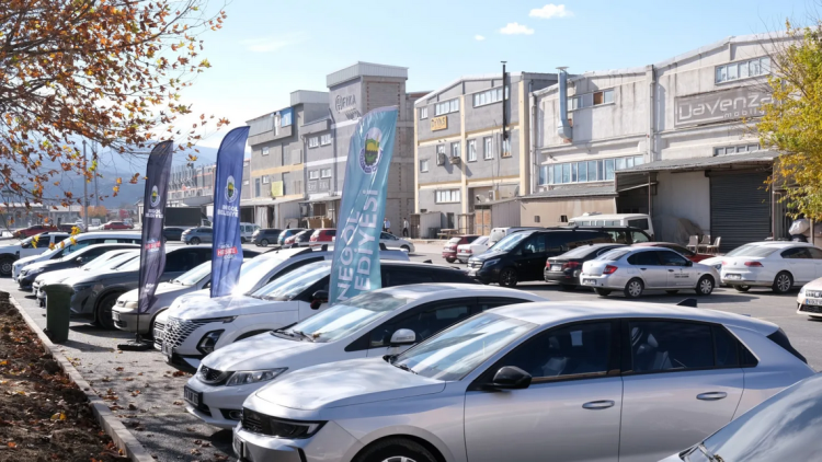 Bursa İnegöl'de Ağaç İşleri Vadisi: 261 Araçlık Otopark