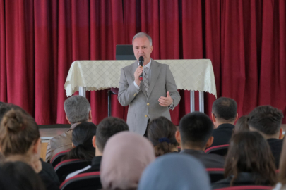 Bursa İnegöl'de Başkan Taban Gençlere Ufuk Açıyor