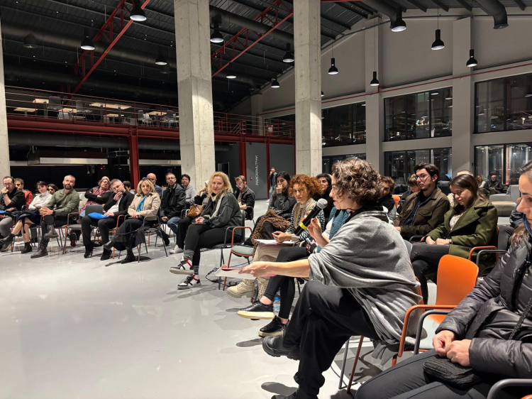 Bursa Nilüfer'de Toplumsal Roller Sahnelemesi Konuşuldu