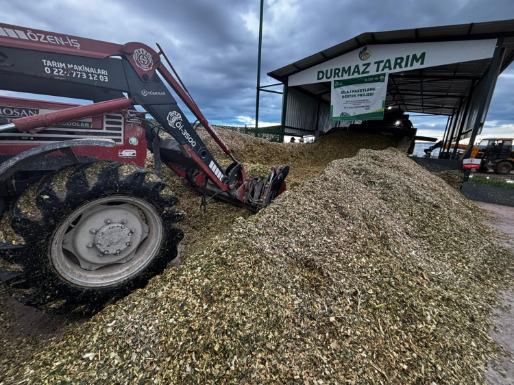 Bursa’da Destek Sürüyor: Silaj Paketleme Tesisi Açıldı