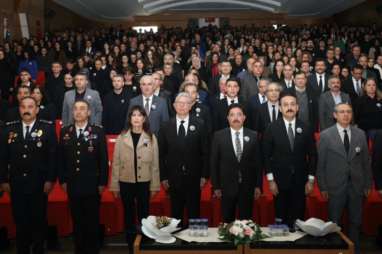 10 KASIM ANMA TİGİNLİĞİ