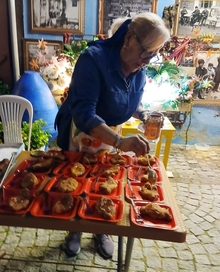 Bizim Mahallenin Giritlileri Belgeseli İzleyiciyle Buluştu