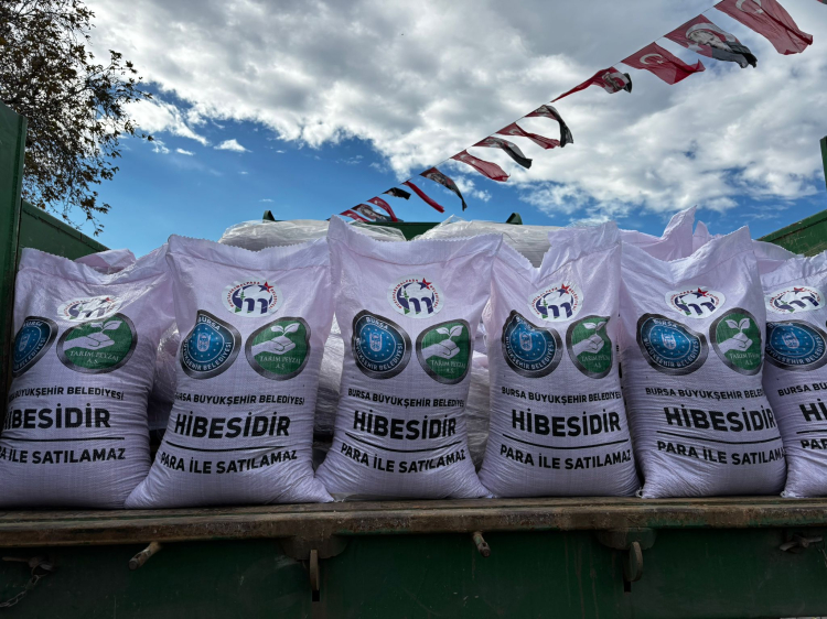 Mustafakemalpaşa’da Tohumluk Dağıtımı Destek Olarak Görüldü