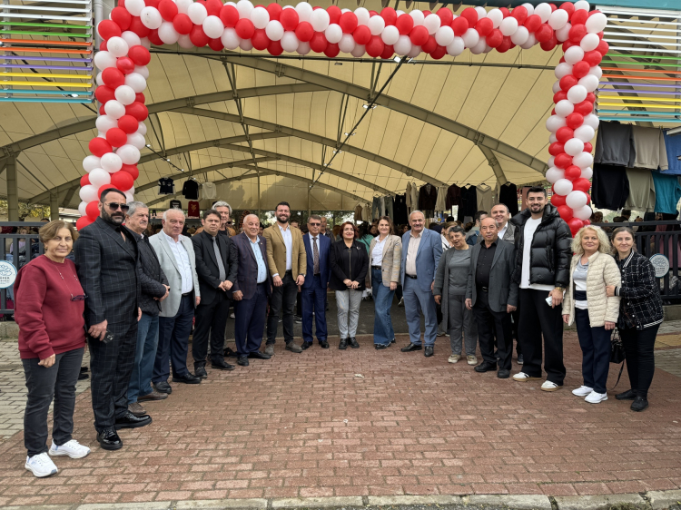 Nilüfer'de 7. Giyim Pazarı Açıldı