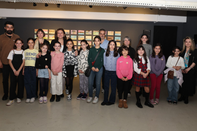 Nilüfer Belediyesi’nin Müfredat Dışı Çocuk Sanat Programı sergisi açıldı