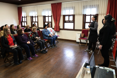 Osmangazi'de Kadınlara Şiddet Türleri Öğretiliyor