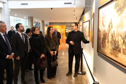 Bakan Bolkvadze Bursa'da Panorama 1326’yı Gezdi