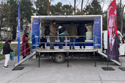 Üniversite Öğrencilerine Ücretsiz Çorba ve Ekmek