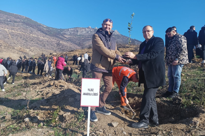 Bursa Gürsu’da Türkiye Yüzyılı Maarif Modeliyle Fidanlar Toprakla Buluştu