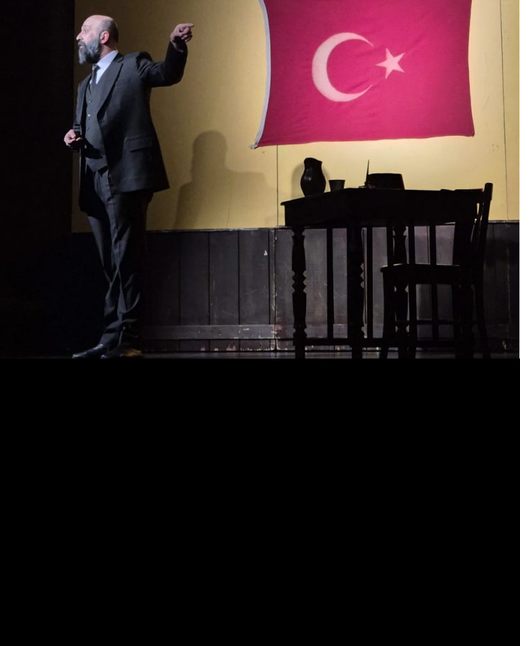 Bursa İnegöl'de Tiyatroyla Anıldı Milli Şair