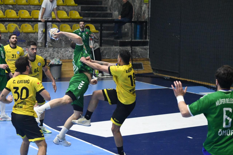 Nilüfer Belediyespor, İstanbul deplasmanında kazanarak zirve yarışını sürdürdü