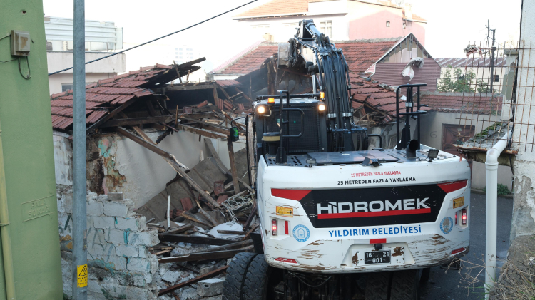 Bursa Yıldırım’da Metruk Yapıya Yer Yok