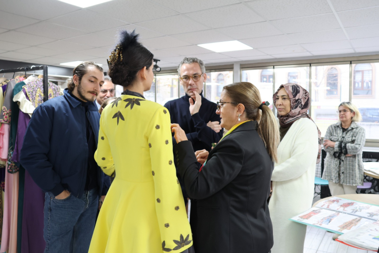 Bursa'da Moda Rüzgârı Esti