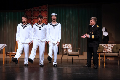 Bursada Süt Kardeşler: Kimlik Karmaşası Kahkaha