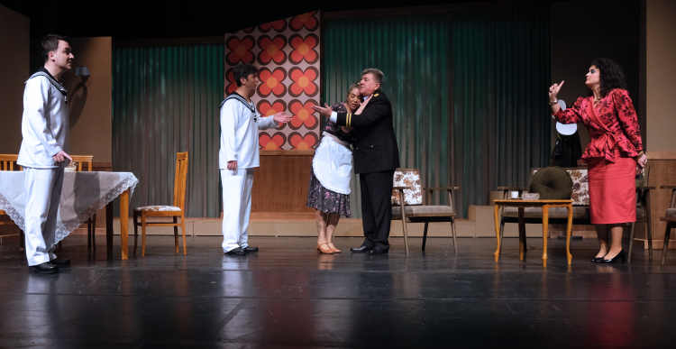 Bursada Süt Kardeşler: Kimlik Karmaşası Kahkaha