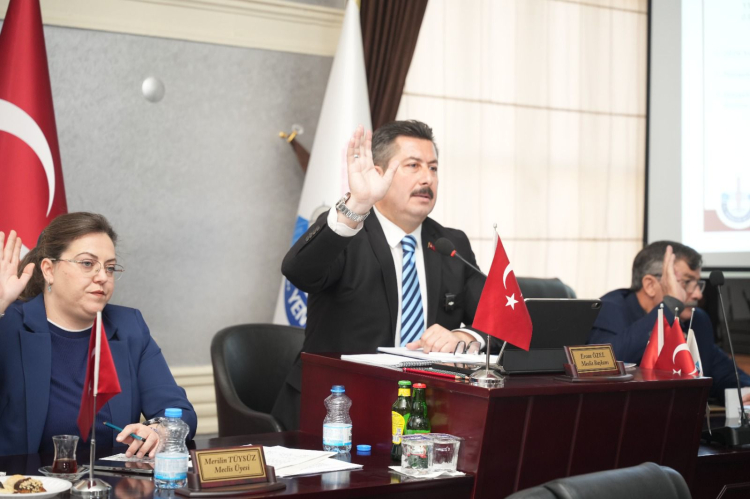 Şehit Hava Pilot Binbaşı Serdar Uslu Meydanı