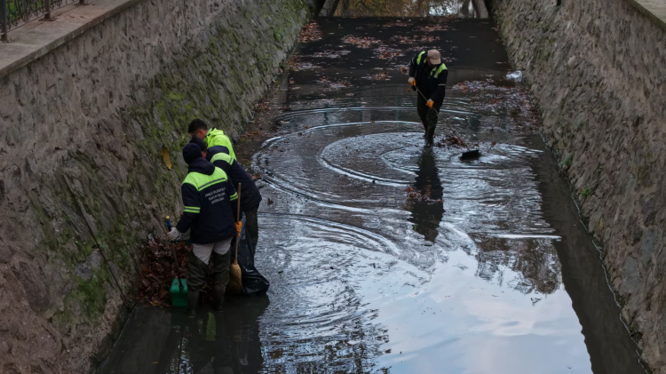 Gemlik’te Temizlik ve Güvenlik İçin Aralıksız Çalışma