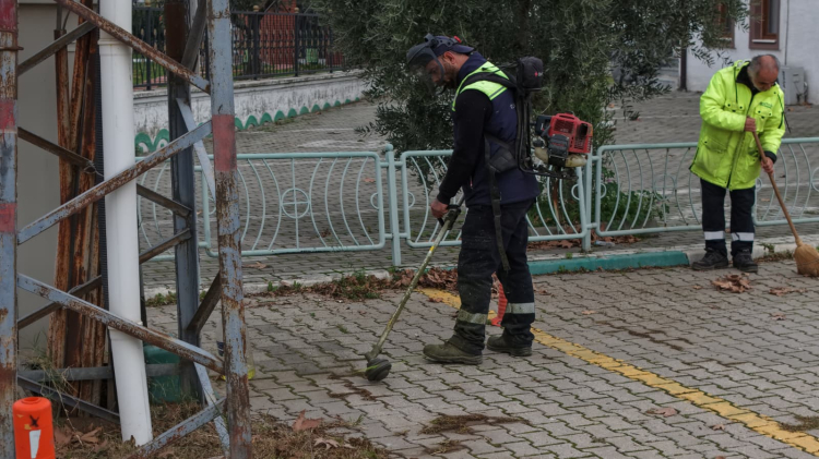 Gemlik’te Temizlik ve Güvenlik İçin Aralıksız Çalışma
