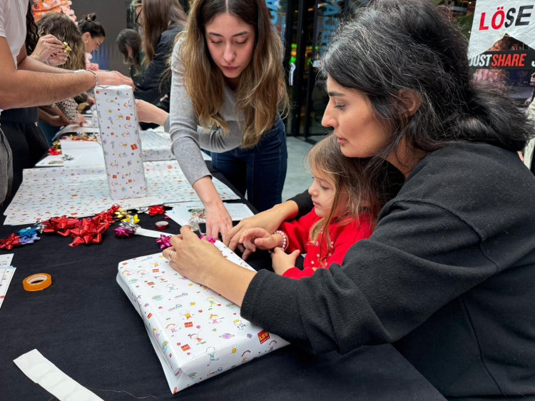 LÖSEV, Çocukların Yeni Yıl Dileklerini Gerçeğe Dönüştürüyor